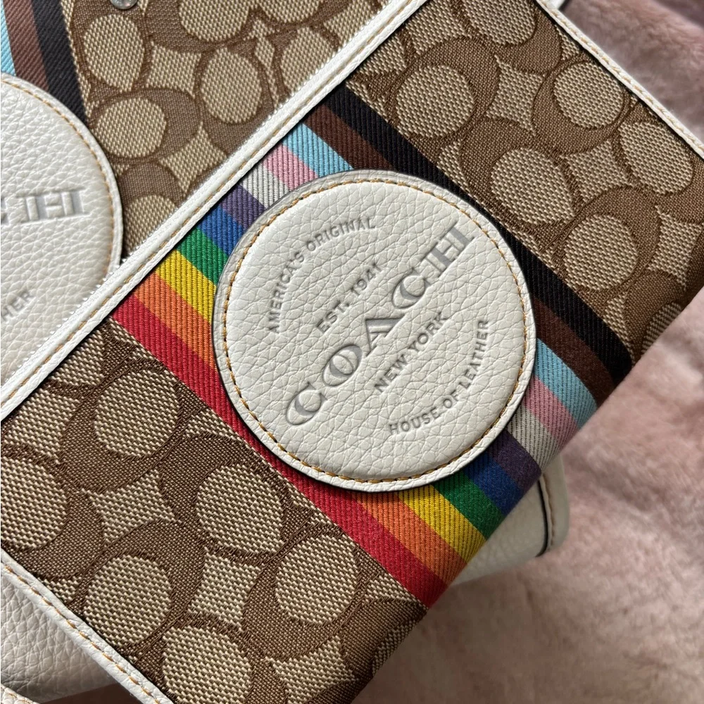 Coach Dempsey Carryall in Signature Jacquard with Rainbow Strip & Patch Pride - Picture 2 of 14